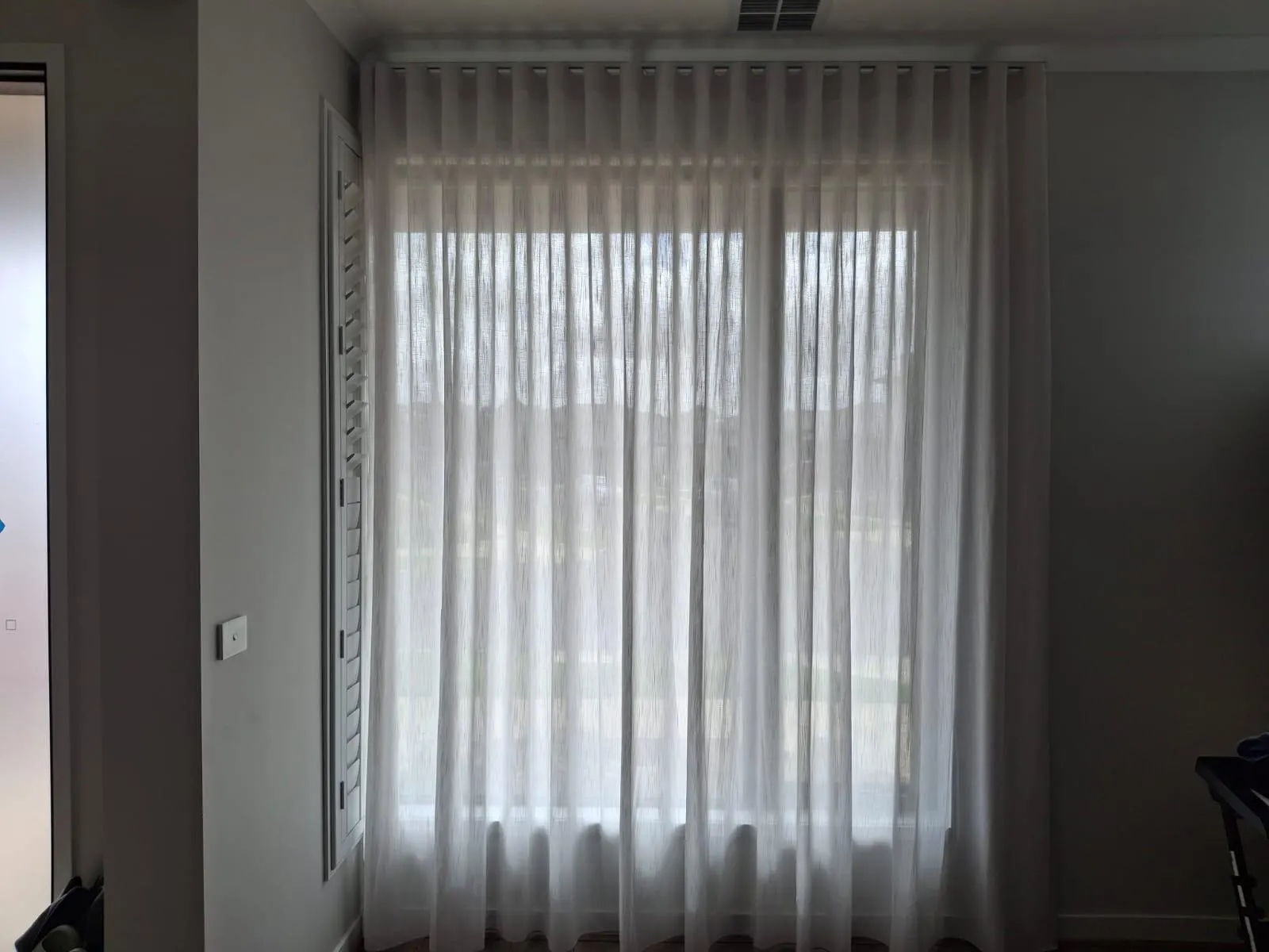 Custom blinds and curtains installation in Bulleen Melbourne