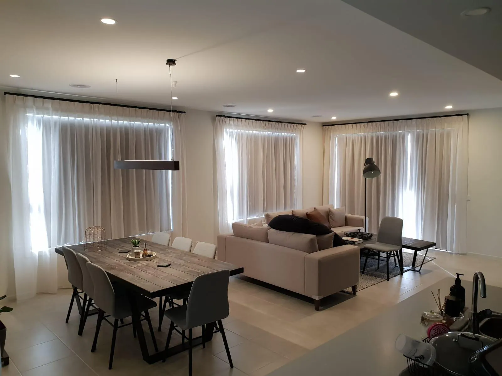 Custom blinds and curtains installation in Coburg Melbourne