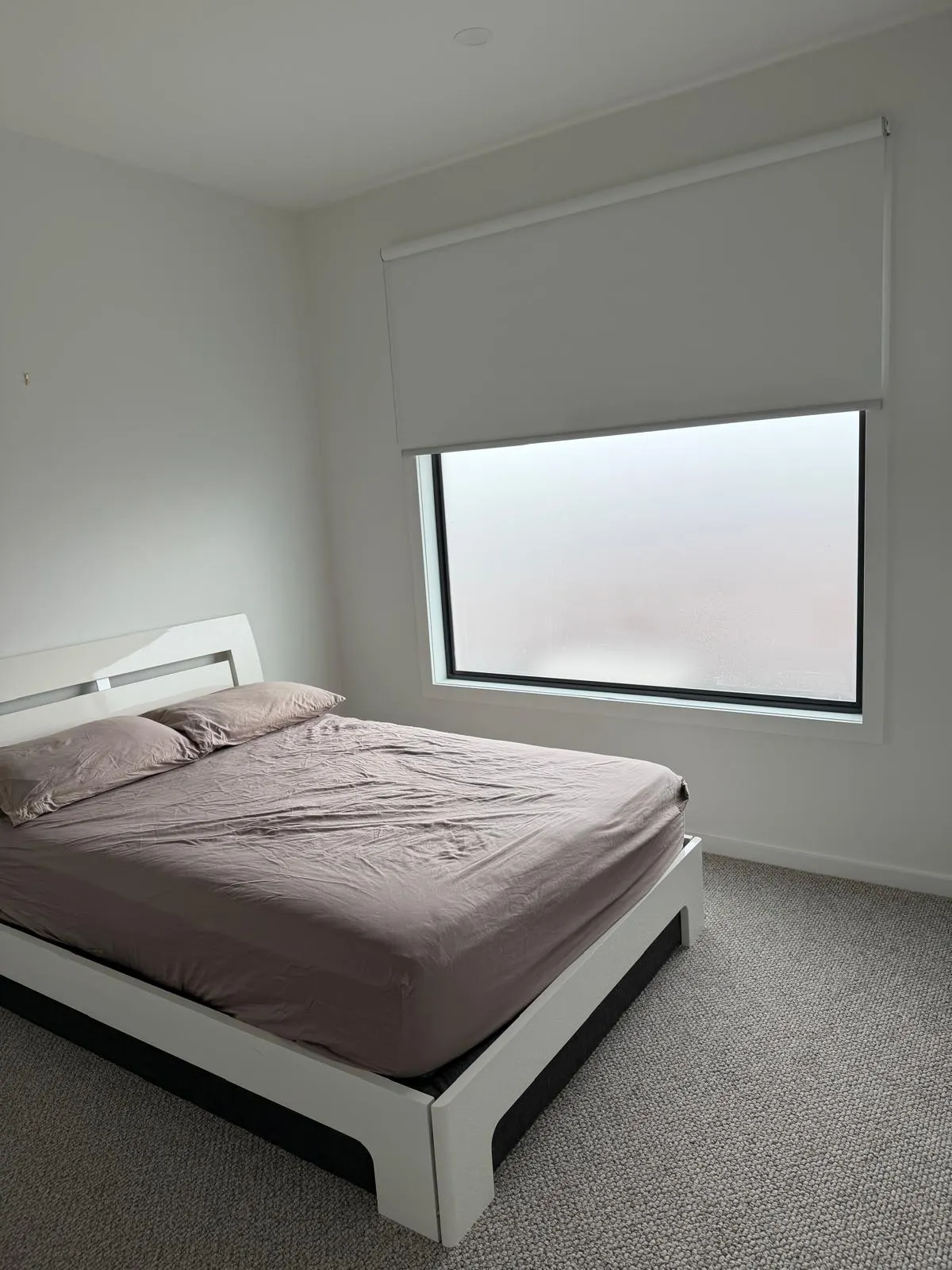 Custom blinds and curtains installation in Inverleigh Melbourne