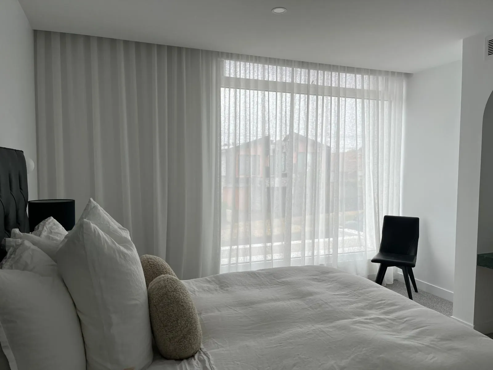 Custom blinds and curtains installation in Tullamarine Melbourne